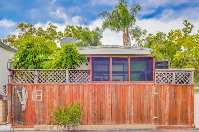 18 Cottonwood Lane, Seal Beach, CA 90720 - Image #2