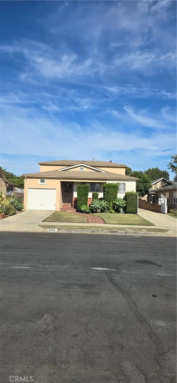 2944 8th Avenue, Los Angeles, CA 90018