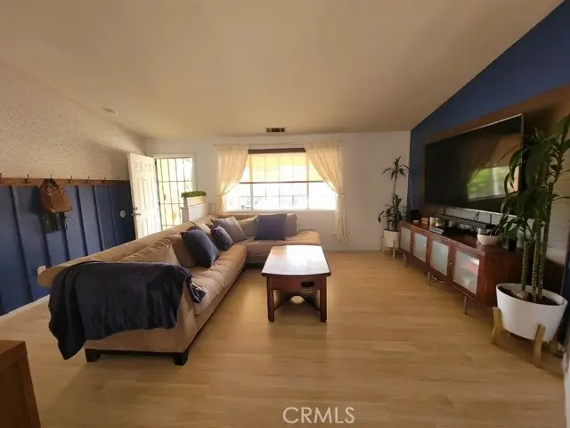 17000 Cholla Avenue, Hesperia, CA 92345 - Image #2