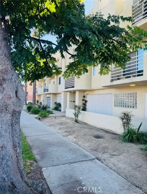1055 Orizaba Avenue #6, Long Beach, CA 90804 - #2