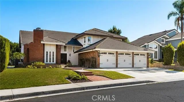 3216 E Ridgeway Road, Orange, CA 92867 - Image #2