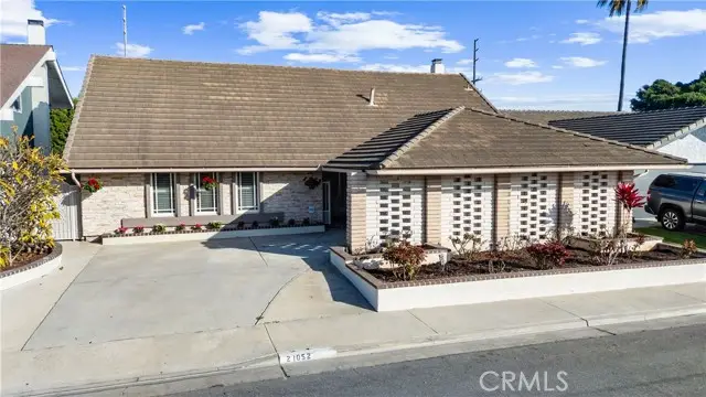 21052 Amberwick Lane, Huntington Beach, CA 92646 - Image #1