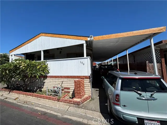 215 S Sullivan Lane #109, Santa Ana, CA 92704 - Image #2