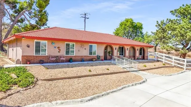 28300 Rawlings Road, Hemet, CA 92544 - Image #1