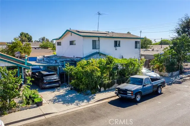 906 Easton St, Placentia, CA 92870 - Image #2