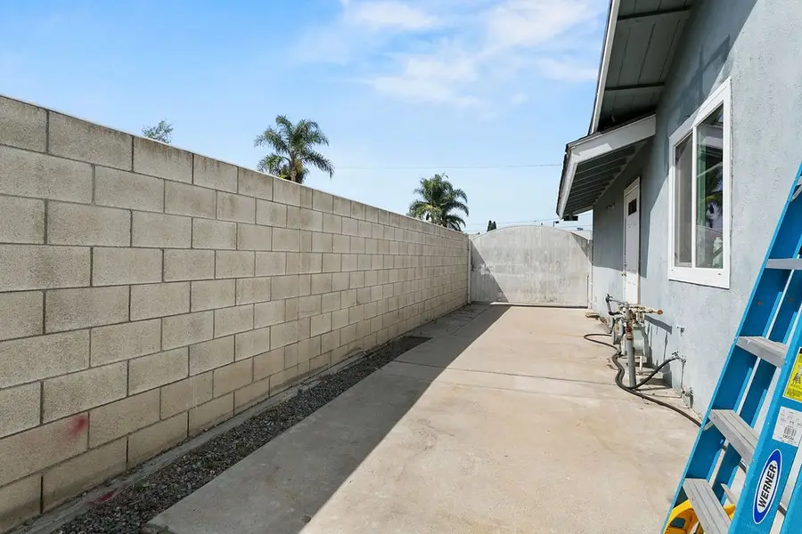 129 S Kathleen Lane, Orange, CA 92869 - Image #3