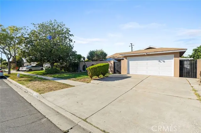 2321 Downie Place, Santa Ana, CA 92706 - Image #3