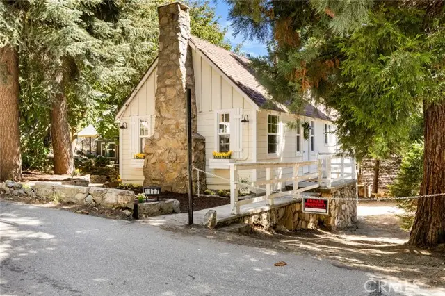 1177 Bear Springs Road, Rimforest, CA 92378 - #1