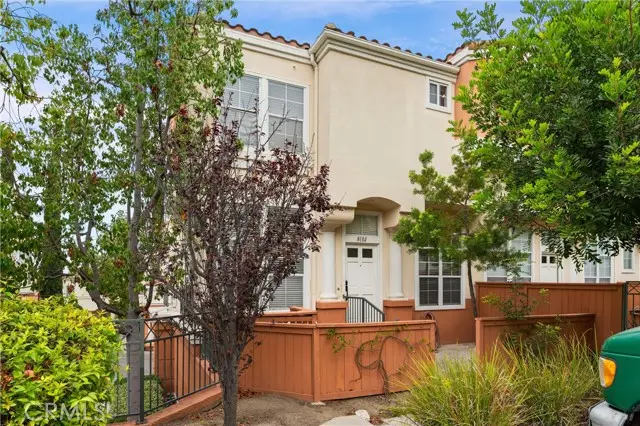 8102 E Santo Court, Anaheim, CA 92808 - Image #2