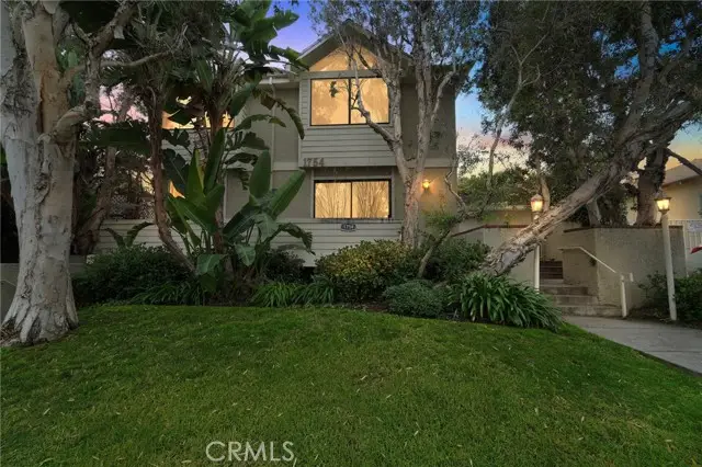 1754 11th Street #101, Santa Monica, CA 90404 - Image #1