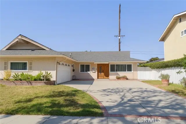 6631 Walton, Huntington Beach, CA 92647 - Image #2