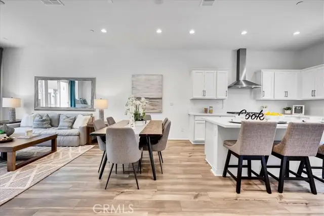 168 Sawbuck, Irvine, CA 92618 - Image #3