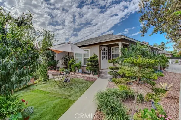 1402 S Poplar Street, Santa Ana, CA 92704