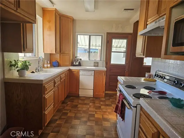 3503 Fidler, Long Beach, CA 90808 - Image #2