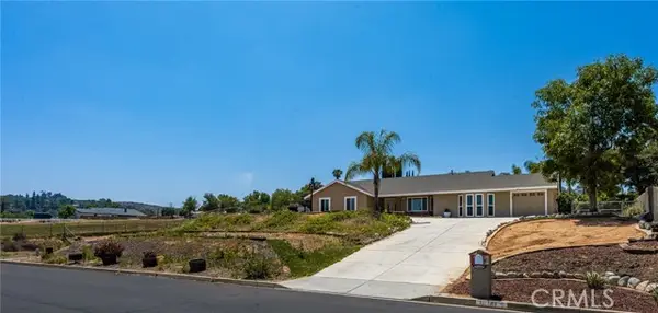 16481 Valle Vista Way, Riverside, CA 92506