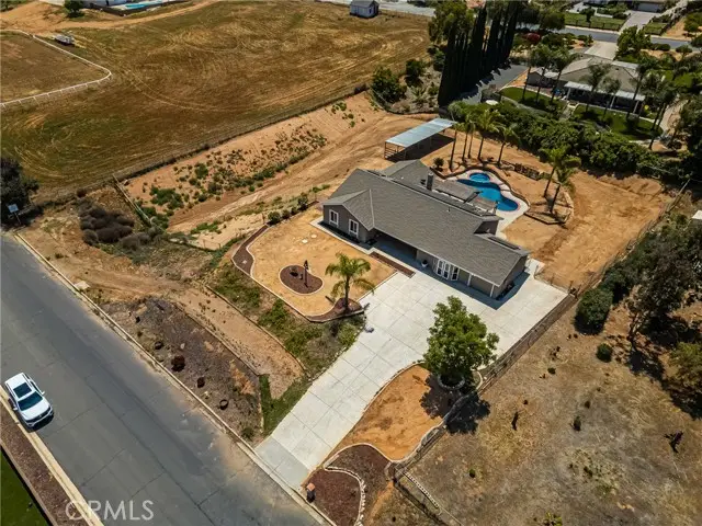 16481 Valle Vista Way, Riverside, CA 92506 - Image #3