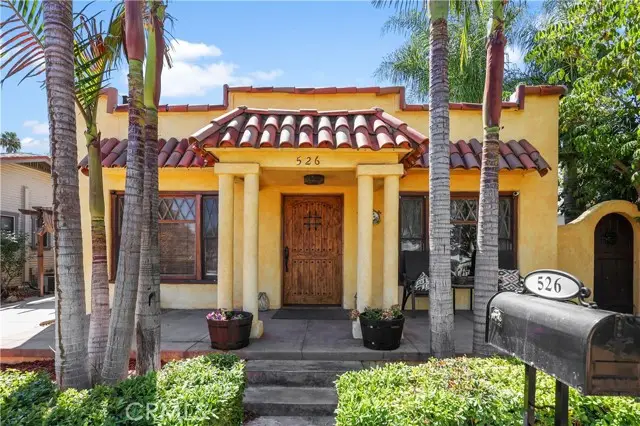 526 W 11th, Corona, CA 92882 - #1