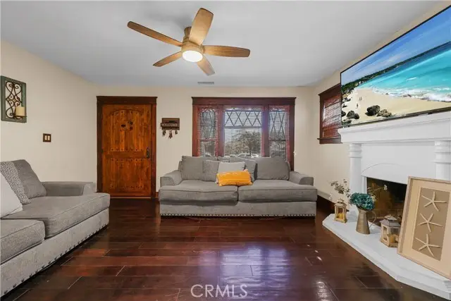 526 W 11th, Corona, CA 92882 - #2