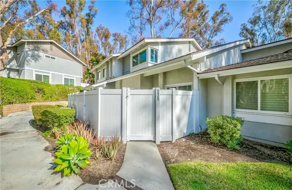 2423 Coventry Cir, Fullerton, CA 92833