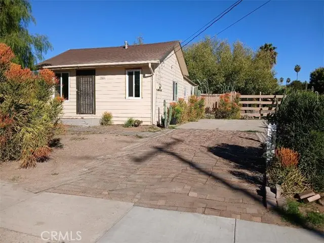 2111 Orange St, Highland, CA 92346 - Image #3