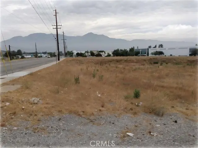 8825 Vineyard Avenue, Rancho Cucamonga, CA 91730 - #3