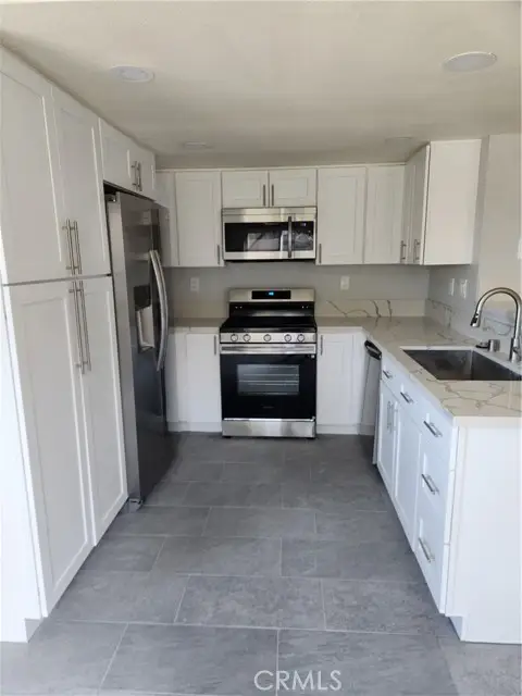 2616 Avenida Del Vista, Corona, CA 92882