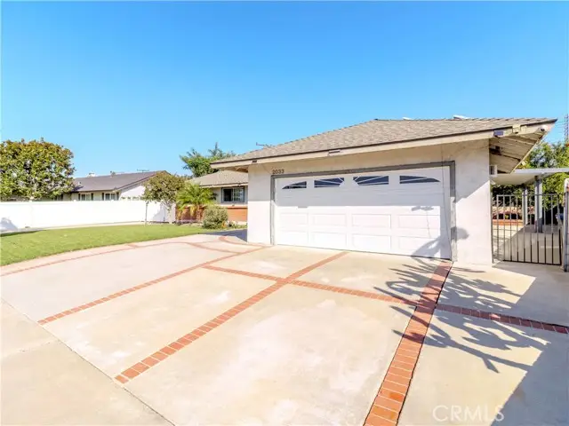 2033 N Diamond, Orange, CA 92867 - Image #3