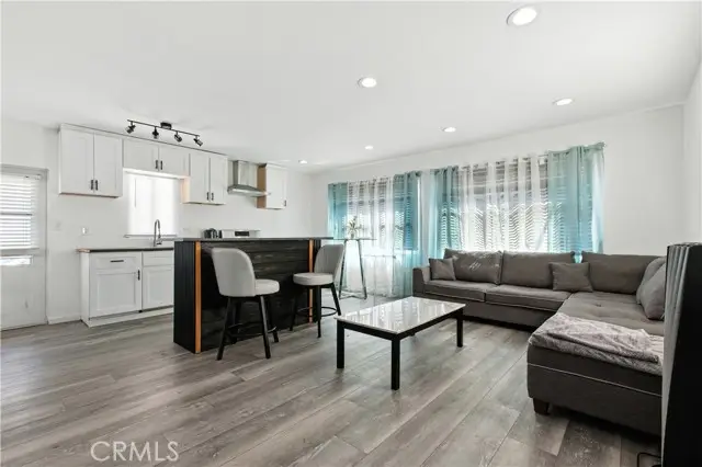 1900 Artesia Blvd #4, Torrance, CA 90504 - Image #3