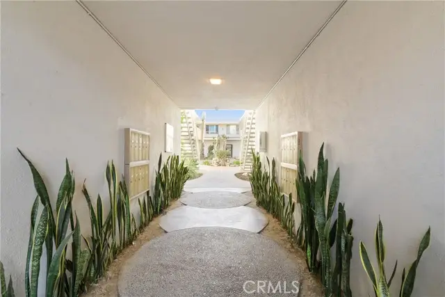 840 Cedar Ave. Unit #20, Long Beach, CA 90813 - #3