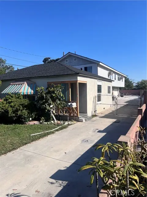 1911 Cypress, Santa Ana, CA 92707