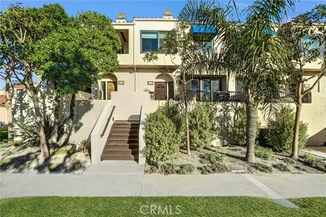 16501 Bordeaux Lane #211, Huntington Beach, CA 92649 - Image #1