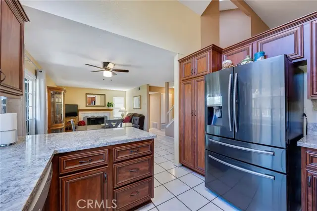 379 Roosevelt Circle, Corona, CA 92879 - Image #3