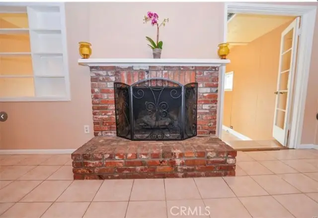 634 E Kingsley, Pomona, CA 91767 - #3