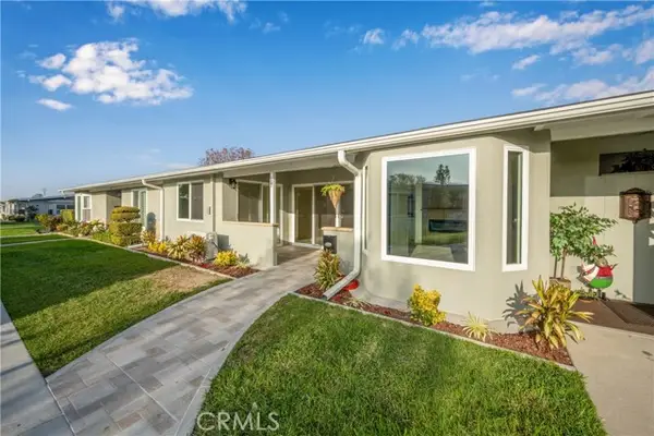 1641 Monterey Road #18E, Seal Beach, CA 90740