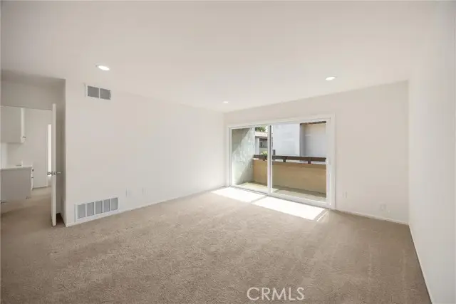 2521 W Sunflower Avenue #R8, Santa Ana, CA 92704 - #3