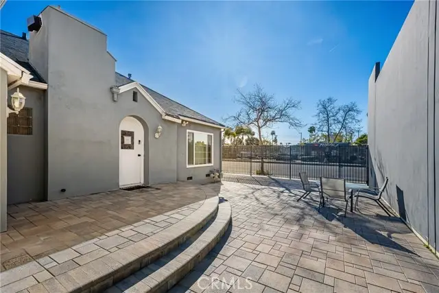 801 W 17th Street, Santa Ana, CA 92706 - Image #3