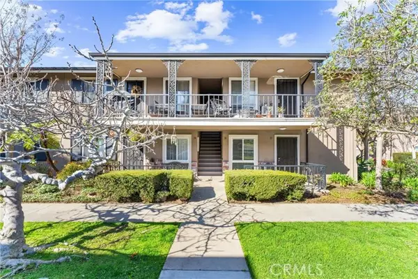 660 S Glassell Street #14, Orange, CA 92866