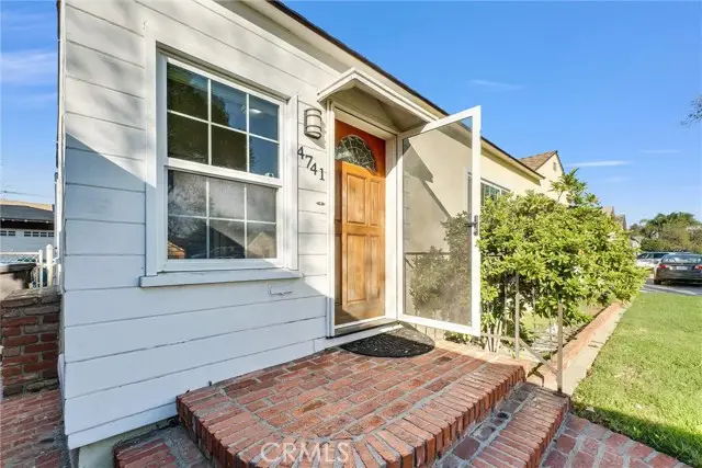 4741 Hazelbrook, Long Beach, CA 90808 - Image #3