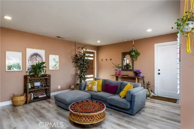 686 Governor St, Costa Mesa, CA 92627 - Image #3