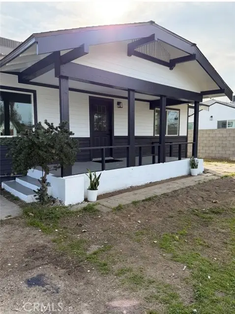 215 8th, Bakersfield, CA 93304 - #2