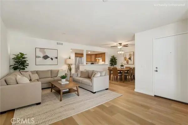 300 E Chestnut #H-202, Santa Ana, CA 92701