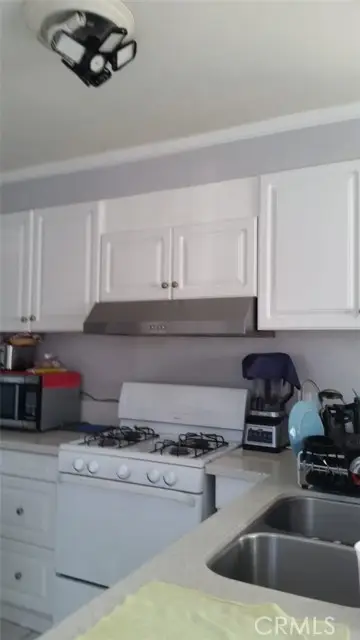 22438 Claretta, Hawaiian Gardens, CA 90716 - #2