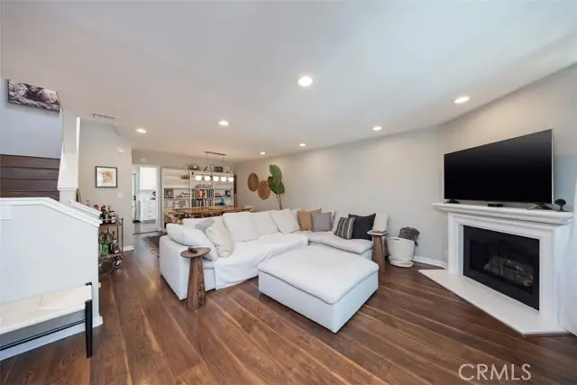 14101 Dickens Street #9, Sherman Oaks, CA 91423 - #2