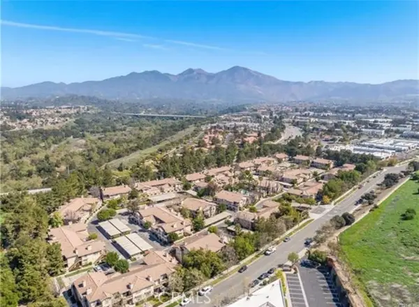96 Abrigo, Rancho Santa Margarita, CA 92688