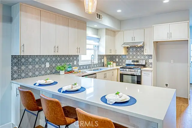 1226 Meadowbrook, Los Angeles, CA 90019 - #3