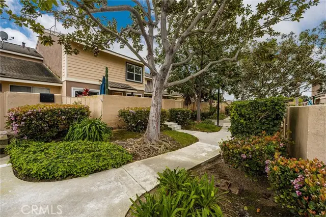 19081 Flagship Cir, Huntington Beach, CA 92648 - #1