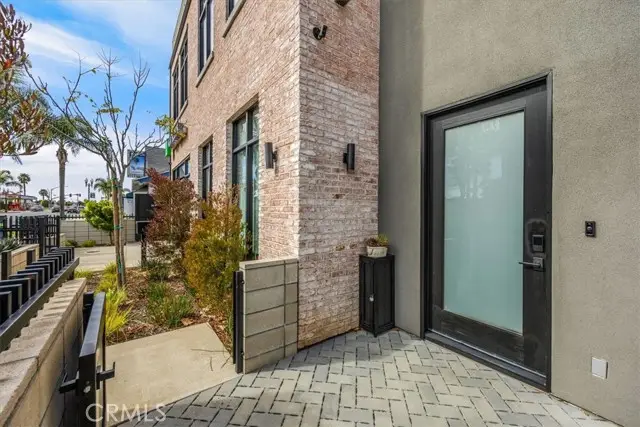 756 W 19th Street #B, Costa Mesa, CA 92627 - #3