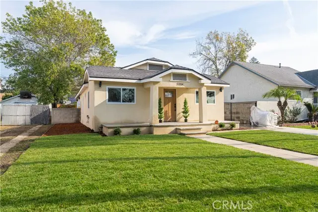 5104 8th Avenue, Los Angeles, CA 90043 - #3