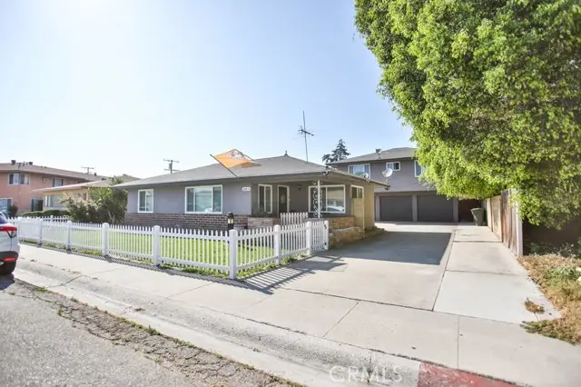 525 W Hampshire Avenue, Anaheim, CA 92805 - #1