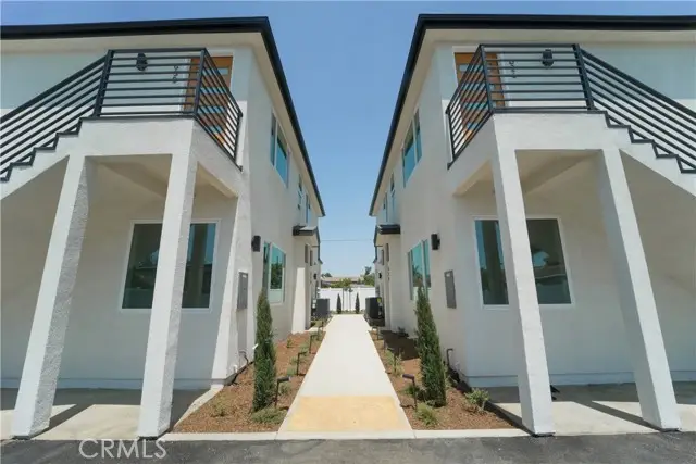 630 N Juniper Street, Escondido, CA 92025 - #2